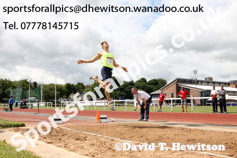 Senior mens 100 metres, EAP International Combined Events, Hexham Northumberland. Photo: David T. Hewitson/Sports for All Pics